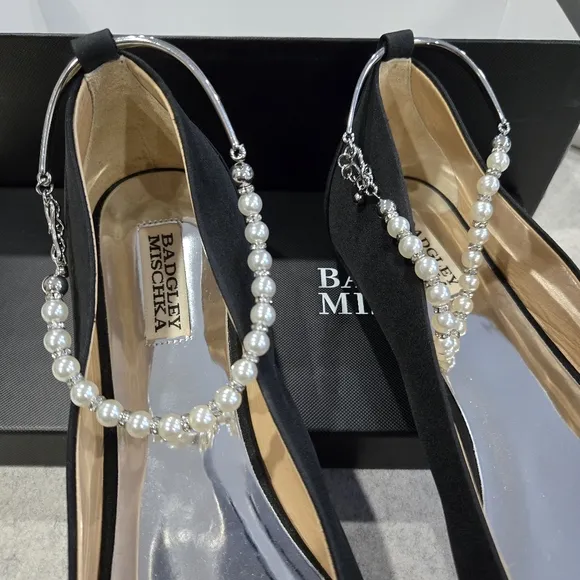 🐢 Badgley Mischia London Pearl Ankle Strap Flats Size 11