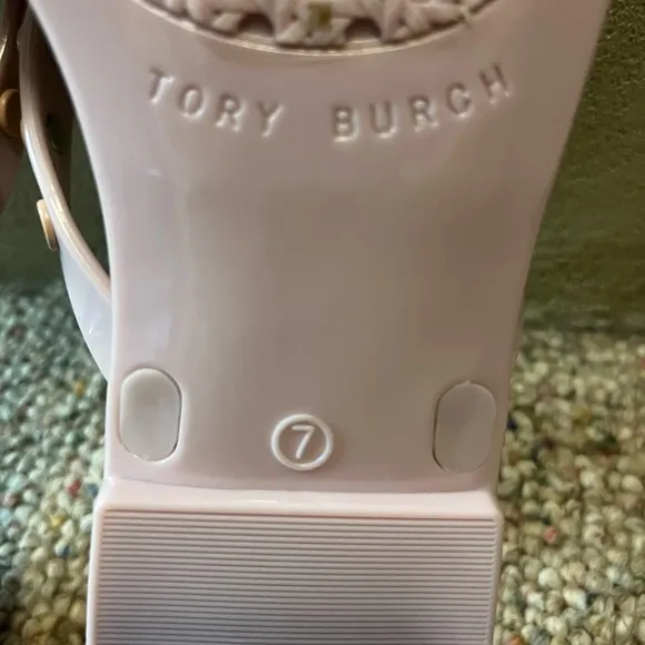 🎉 HP 🎉🆕 Tory Burch Studded Logo Jelly Flip Flop Sedona Rose