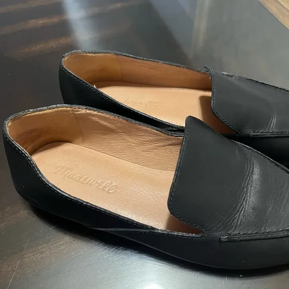- Madewell The Frances Skimmers Black Leather Loafers Size 6
