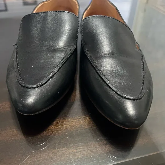 - Madewell The Frances Skimmers Black Leather Loafers Size 6