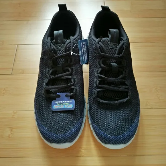 -NEW- Men's Skechers Overhaul - Landhedge Sneakers 11.5