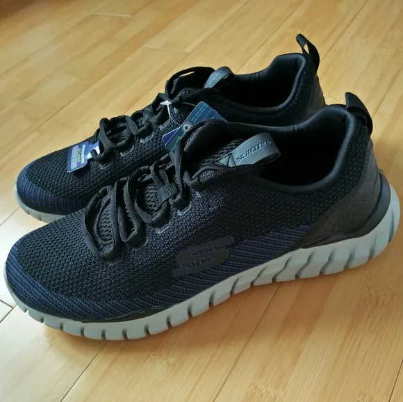 -NEW- Men's Skechers Overhaul - Landhedge Sneakers 11.5
