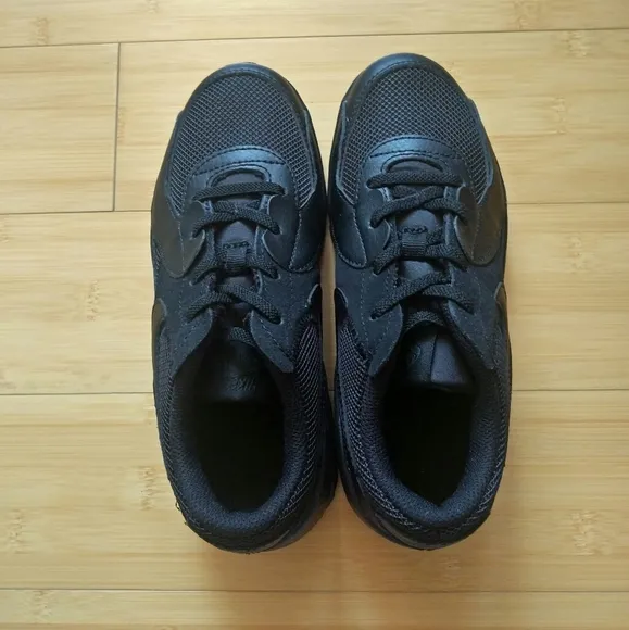 -NEW- Nike Air Max Excee Sneakers 2Y (Youth)