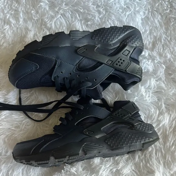 🎮 Nike Huarache Blue Sneakers