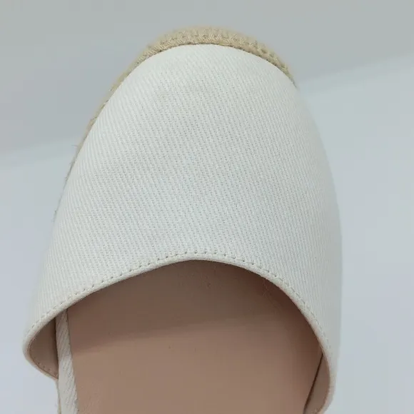 🌟 NWOT Stuart Weitzman Crystal Buckle Espadrilles