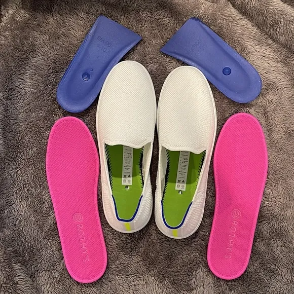 🆕 Rothy's White Terry Slip-On Sneakers Woman Size 9 *Retired Color/Design*