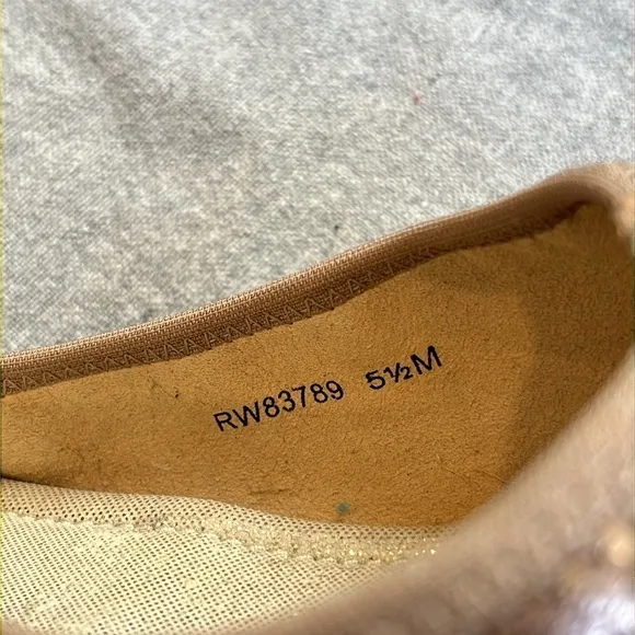 🇪🇸 Stuart Weitzman Frisky Crackle Leather Ballet Flat | Round Toe Skimmer