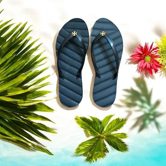🆕 Tory Burch Kira  Flip Flops Black