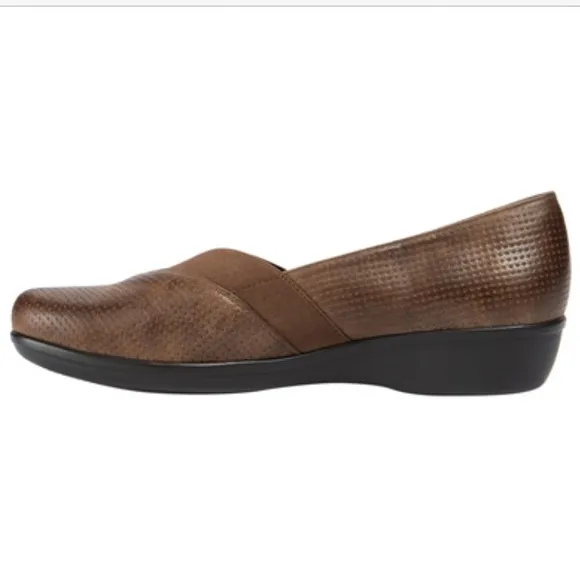 🆕 Wearever Debry Slip-On Casual Brown Loafers Flats 8.5M US