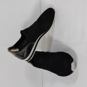 04400 Johnson &amp; Murphy black Kid Suede Jodi Stretch loafers 9