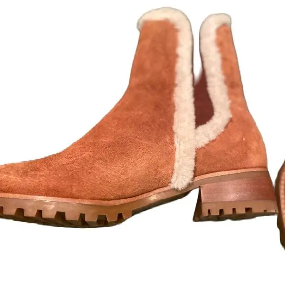 #143 TALBOTS Sherpa Lined Chelsea Ankle Boots