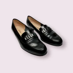 1990s Salvatore Ferragamo Black Leather Loafers Size 7B