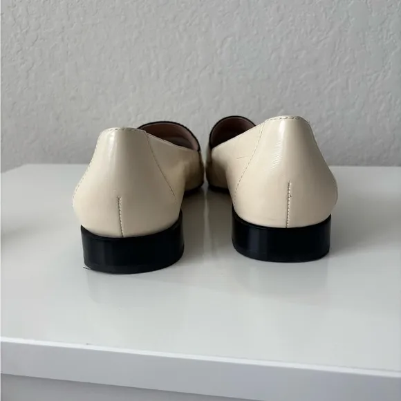 27 Edit Roxanne Black and Cream Loafers Size 10