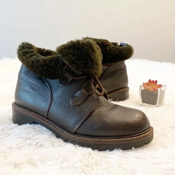 $325 MAXINE of Canada | Brown fur lined lace up winter snow boots women size 9