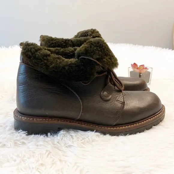 $325 MAXINE of Canada | Brown fur lined lace up winter snow boots women size 9