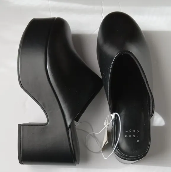 🩷💚🆕️⚜️A New Day⚜️🩷💚Womens Chunky Slides Black Slip On Cheyenne Size 9.5