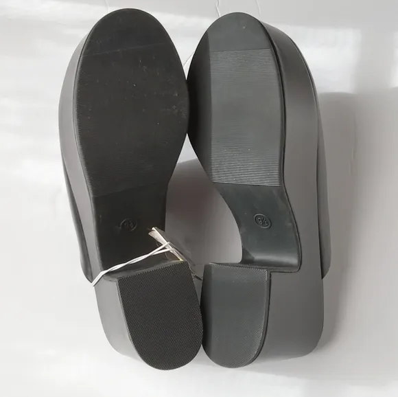 🩷💚🆕️⚜️A New Day⚜️🩷💚Womens Chunky Slides Black Slip On Cheyenne Size 9.5