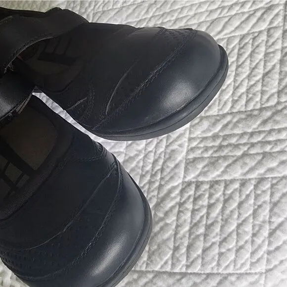 Abeo 24/7 leather velc strap mary jane comfort flats shoes