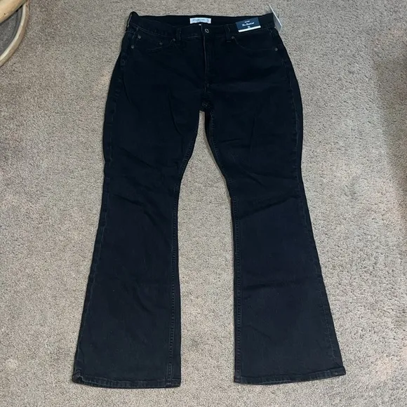 Abercrombie &amp; Fitch Curve Love Mid Rise The Bootcut Jean Black 31P 31S 31 Short