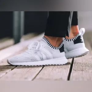 ADIDAS Flashback Primeknit White and Black Knit Sneakers