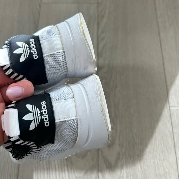 ADIDAS Flashback Primeknit White and Black Knit Sneakers