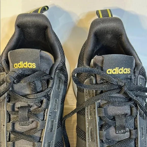 Adidas Men's Black Sneakers (J222)