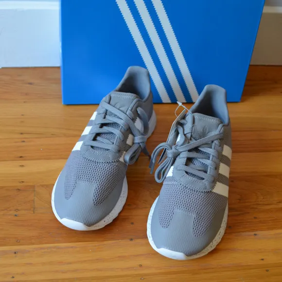 ADIDAS Originals Grey Flashback Sneakers