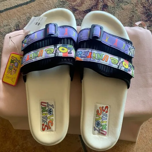 ADILETTE 2.0 SLIDE 'PRIDE PACK - LOVE UNITES'