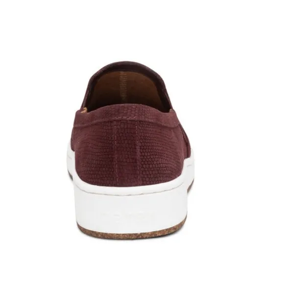 Aetrex  Kenzie Slip-On Comfort Sneaker