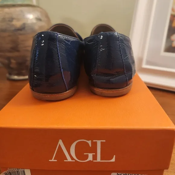 AGL Blue Pointed-Toe Leather Loafers