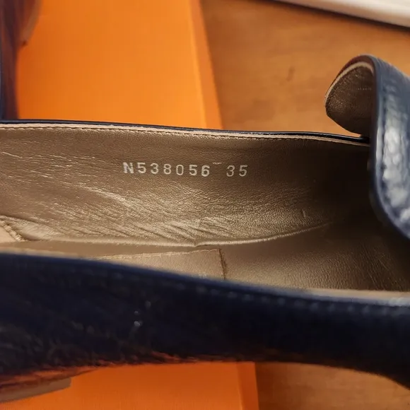 AGL Blue Pointed-Toe Leather Loafers
