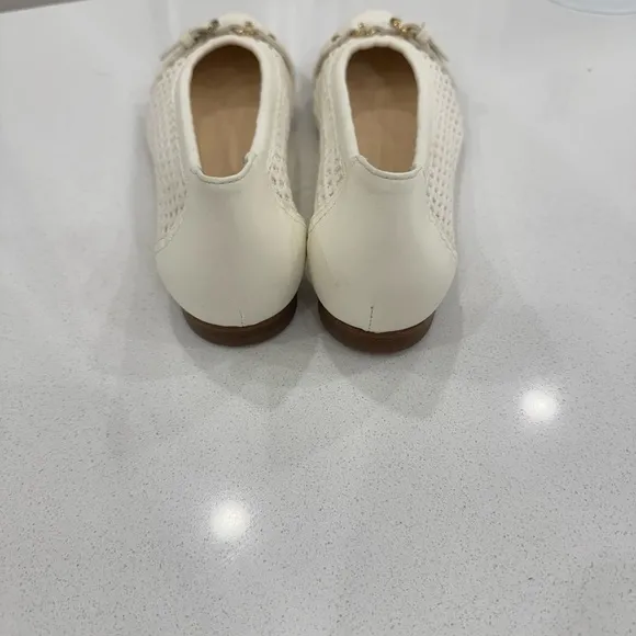 AGL Cream Flats with Textured Bow Design