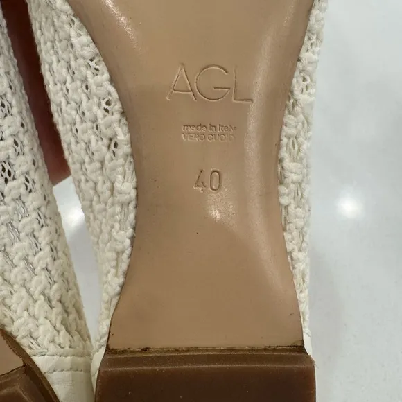 AGL Cream Flats with Textured Bow Design