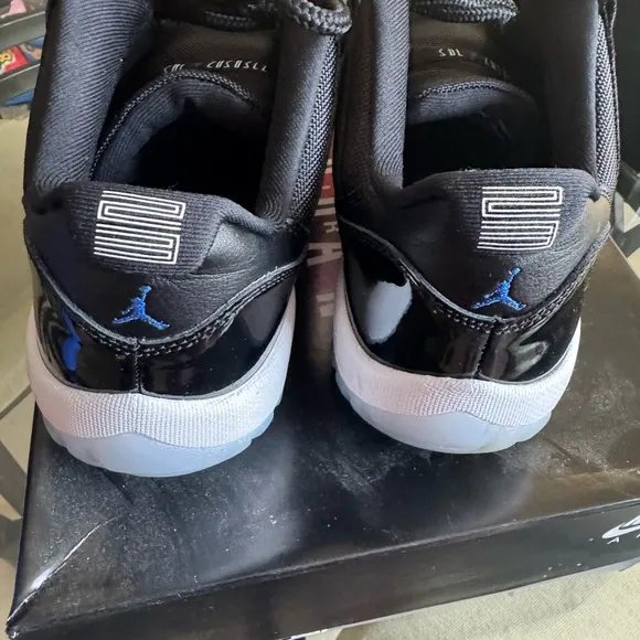 Air Jordan 11 “Space Jam”