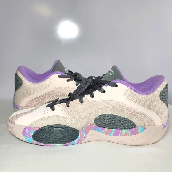 Air Jordan Size 10.5 Tatum 2 Easter sidewalk chalk Sneaker.