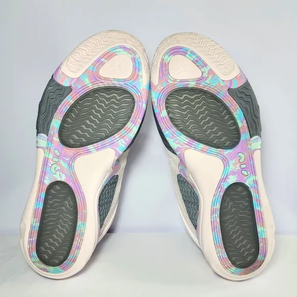 Air Jordan Size 10.5 Tatum 2 Easter sidewalk chalk Sneaker.