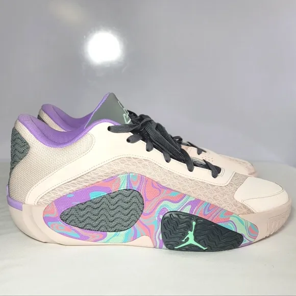 Air Jordan Size 10.5 Tatum 2 Easter sidewalk chalk Sneaker.