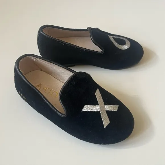 Akid x Mara &amp; Mine Kid’s XO Embroidered Loafers