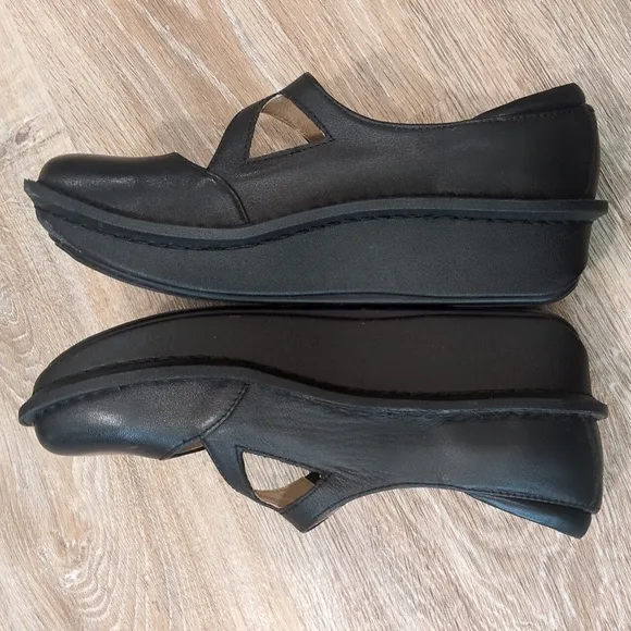 Alegria Black Flats with Comfort Sole Women's size 36