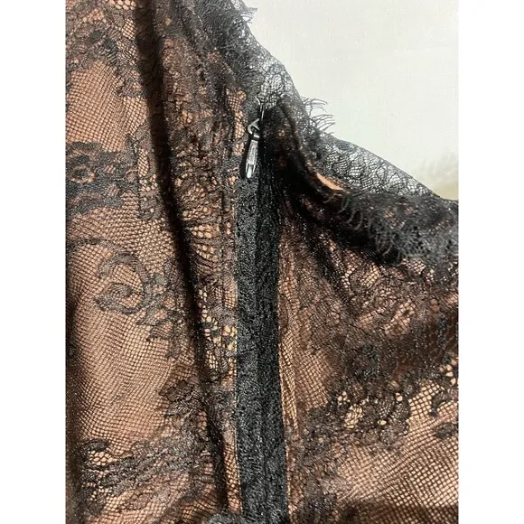 Aliava Fatima Lace Ruched Scalloped Neckline Midi Dress w/Belt Sz Small