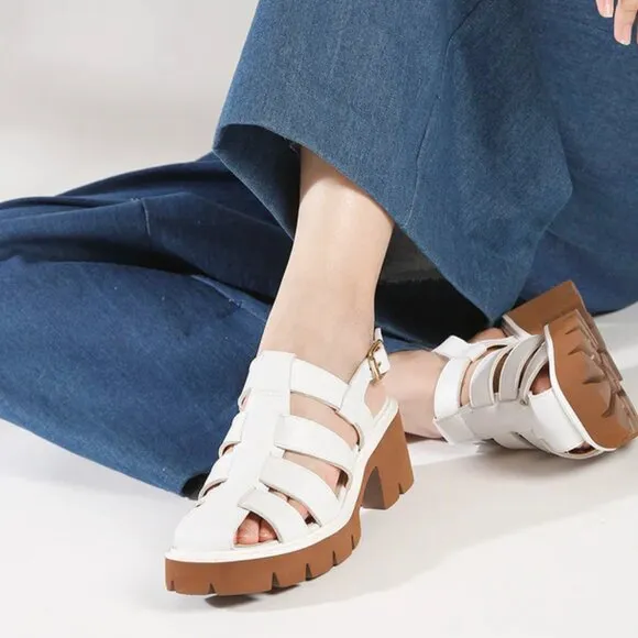 ALL BLACK Brand Womens 9.5 US 40 EU White Leather Gladiator Sandals Shoes