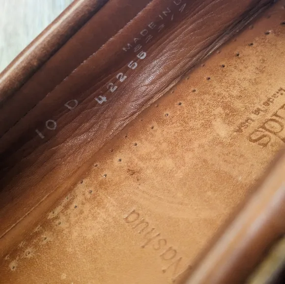Allen Edmonds Nashua Brown Leather Tassel Loafers. Size 10