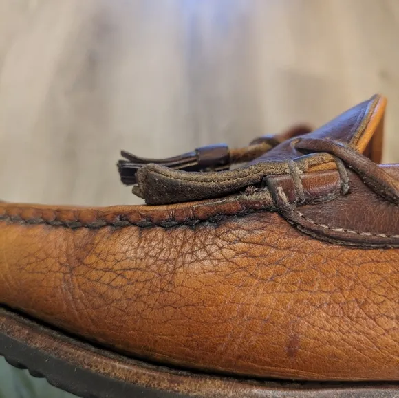 Allen Edmonds Nashua Brown Leather Tassel Loafers. Size 10