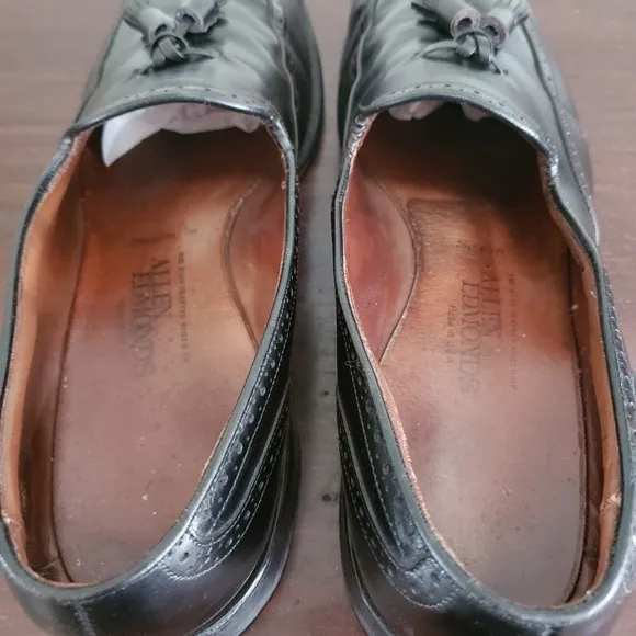 Allen Edmonds Saxon Wingtip Black Leather Tassel Loafers 11 Alan