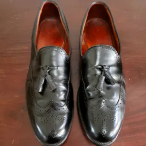 Allen Edmonds Saxon Wingtip Black Leather Tassel Loafers 11 Alan