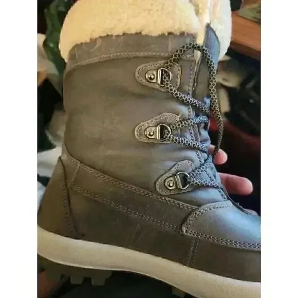 Alpine Design Women's Sofia 2.0 Waterproof Winter Boots NIB Size 6 NEW