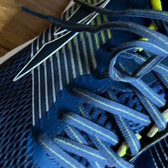 Altra Provision 4.0 Men's Blue Low Top Running Sneakers Size 11.5
