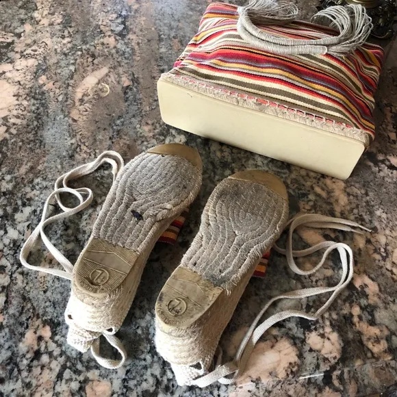 Andre Assous, Espadrilles w/matching Shoulder Bag