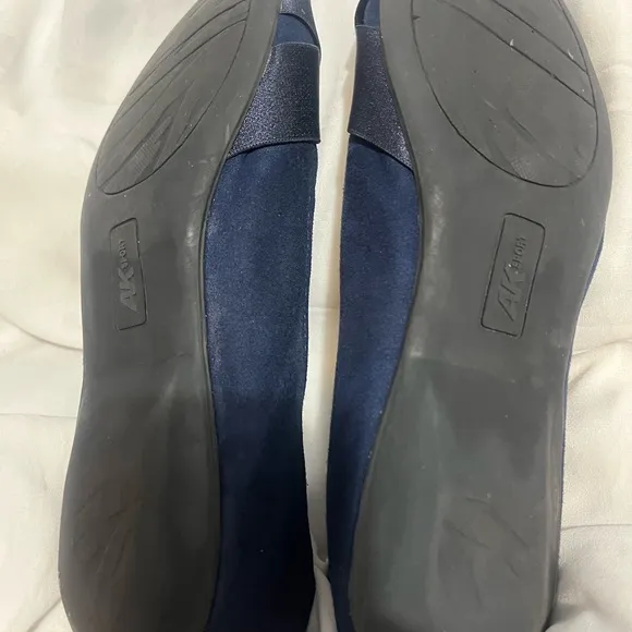 Anne Klein Black Classic Ballet Flats