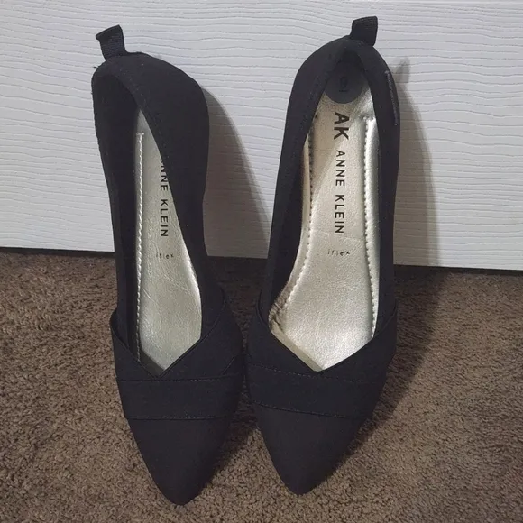 Anne Klein Iflex Black Flat Shoes Size 9 Womens Career Pointed Comfort